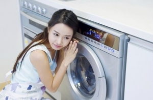 机洗羽绒服会爆炸？羽绒服该怎么洗