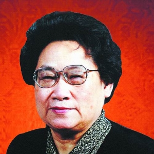 光环下的屠呦呦在想些什么
