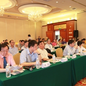 《临床检验装备大全》（仪器与试剂篇）暨IVD网络平台构建新闻发布会 ... ...