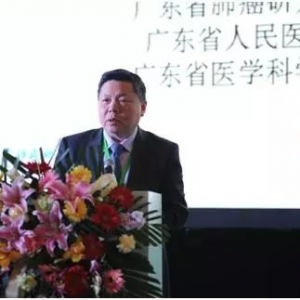 肺癌大咖齐聚济南，精准医学定义未来——“中国肺癌精准医学峰会”召开 ... ...