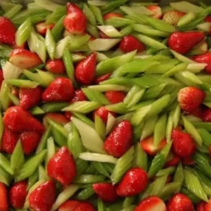 水果神菜西芹炒草莓遭哄抢 黑暗料理如何烹饪才健康？