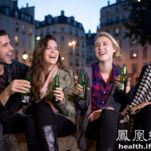 喝酒若脸红碰1种东西会致命