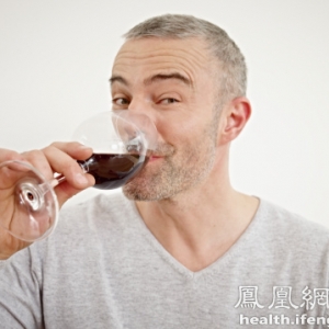 新知：醉后吃什么快速解酒不伤肝？
