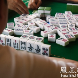 一场麻将下来男子脸红似苹果 检查后才知是高血压