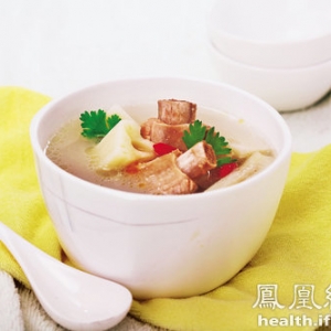 老年人补钙吃什么才好？5类食物最补钙