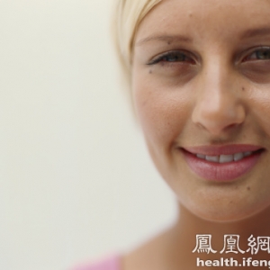 震惊 身上这个黑点竟是癌