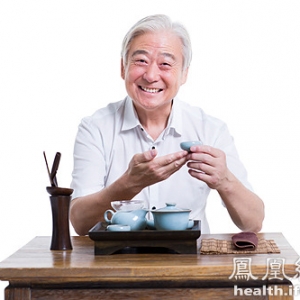中年人喝茶 有这意想不到的5大好处