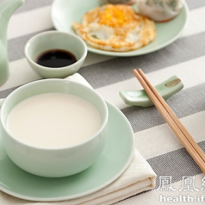女子喝3年豆浆患乳腺癌？医生：不是豆浆惹的祸