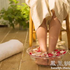 冬季泡脚要加3样宝 效果胜过吃人参