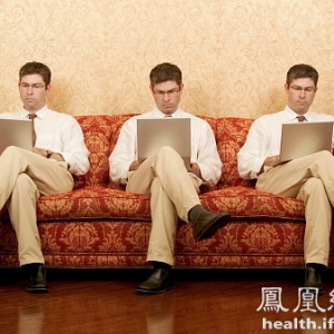 常跷二郎腿对男性竟有四大危害