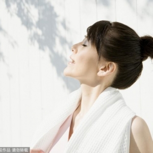 在卫生间里千万别做6件事