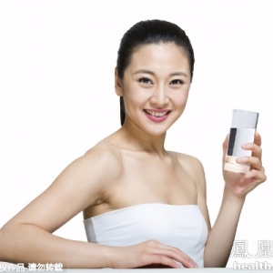 早晨空腹喝水对不对 5个喝水习惯或让你短寿