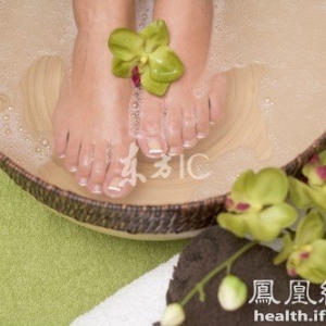 几点泡脚最补肾？怎样泡脚防百病