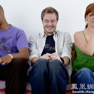 憋屁等于慢性中毒 一天放几个屁才算健康