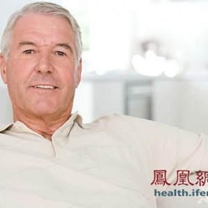 健康科普：牢记四原则 白发变黑不是梦