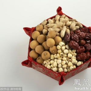 莲子这样吃益肾补元气 脑力劳动者最宜多吃