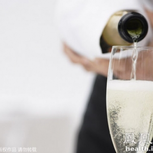 喝大了该咋办？三个解酒误区要注意