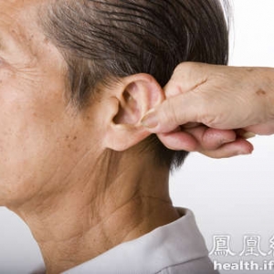 面部望诊：这几个位置长皱纹是大病征兆
