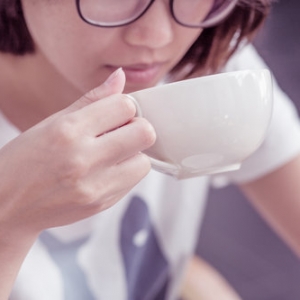 健康问答：隔夜水到底能不能喝？