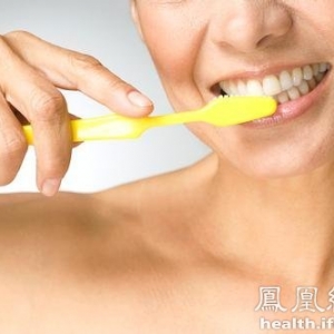 每天漱口两次可预防感冒 用茶水漱口好处多