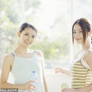 身体缺水的表现 每天四个时刻必须喝水