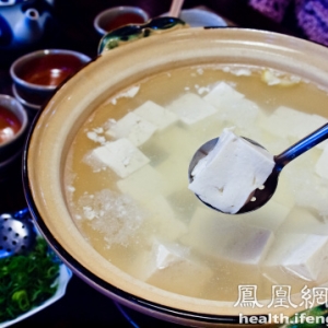 养生新知：海带炖豆腐营养超高
