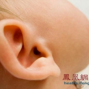 长命百岁的人 耳朵都有这两个特征