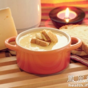 奶酪有助女性减肥的5个优点
