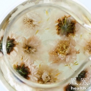 菊花茶加冰糖？这些人慎喝菊花茶