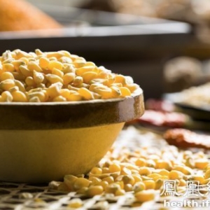 秋季润燥吃奶油玉米 益肺宁心又开胃