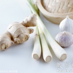 大蒜地里长出的青霉素 咋吃可防病