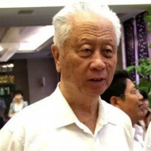 天士力和院士“互怼”几时休？能不克不及
麻烦FDA站出来给个愉快
话！ ... ...